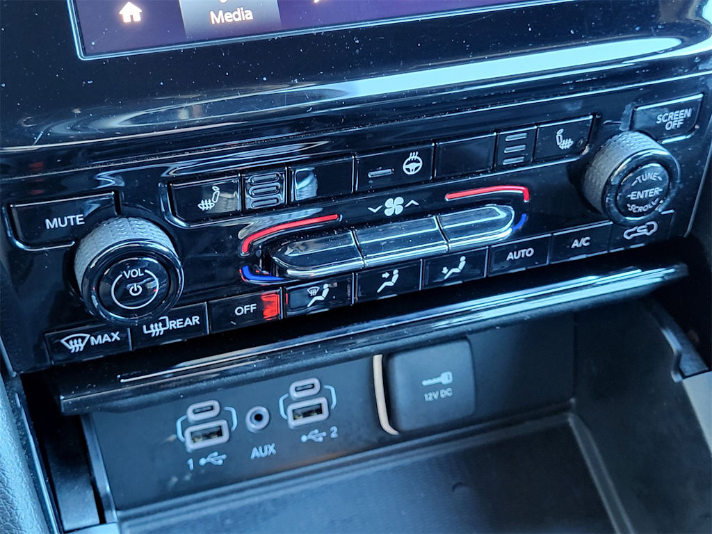 Thumbnail: 2023 Jeep Grand Cherokee L - 24