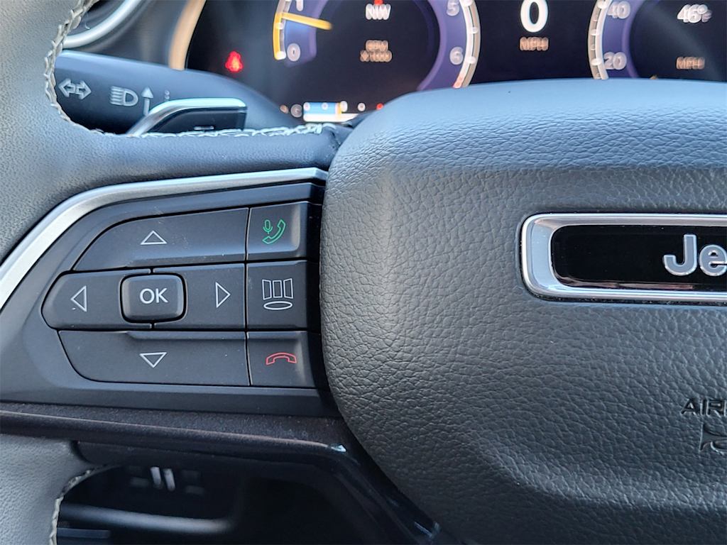 Thumbnail: 2023 Jeep Grand Cherokee L - 29