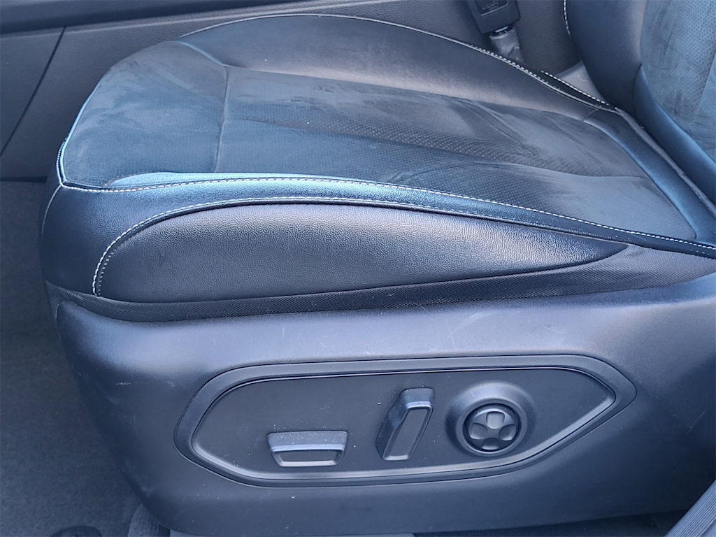 Thumbnail: 2023 Jeep Grand Cherokee L - 28