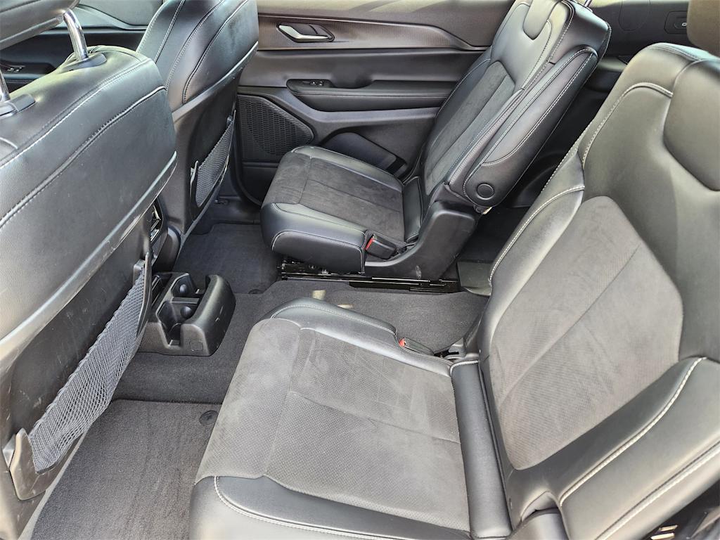 Thumbnail: 2023 Jeep Grand Cherokee L - 12