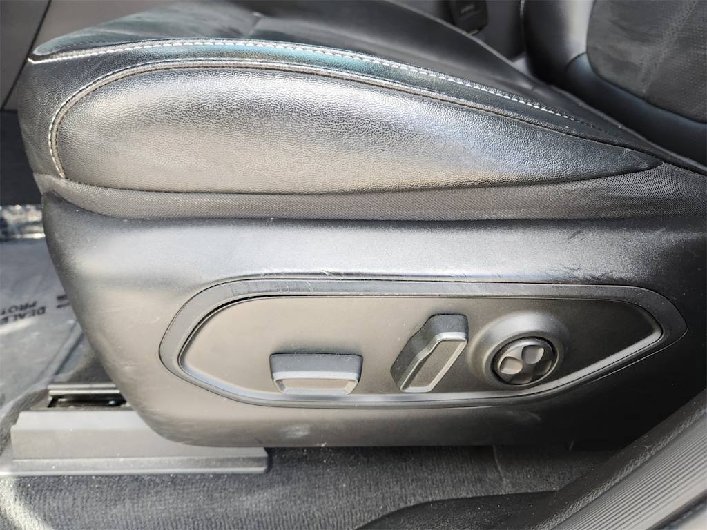 Thumbnail: 2023 Jeep Grand Cherokee L - 33