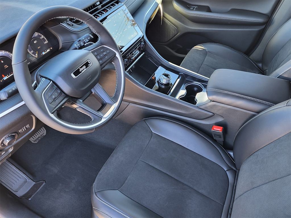 Thumbnail: 2025 Jeep Grand Cherokee L - 7