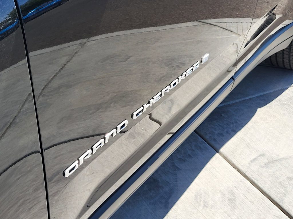 Thumbnail: 2026 Jeep Grand Cherokee L - 5