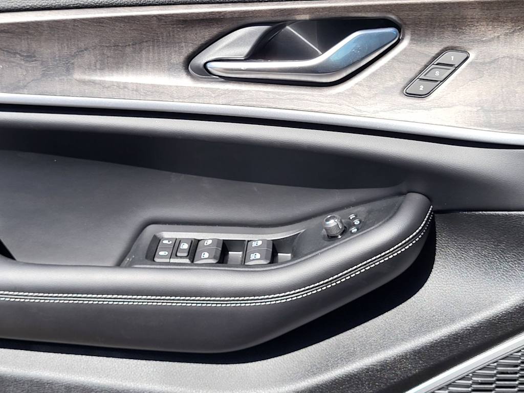 Thumbnail: 2026 Jeep Grand Cherokee L - 20