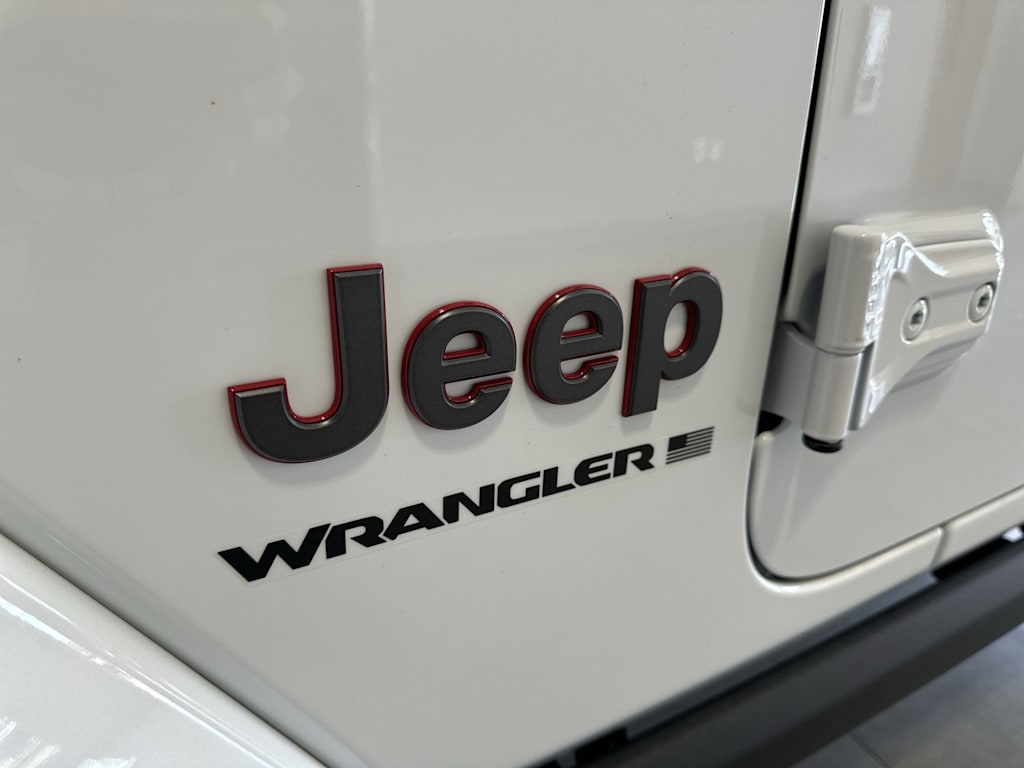 2024 Jeep Wrangler Rubicon 8