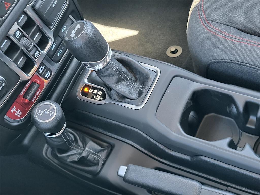 Thumbnail: 2025 Jeep Wrangler - 10