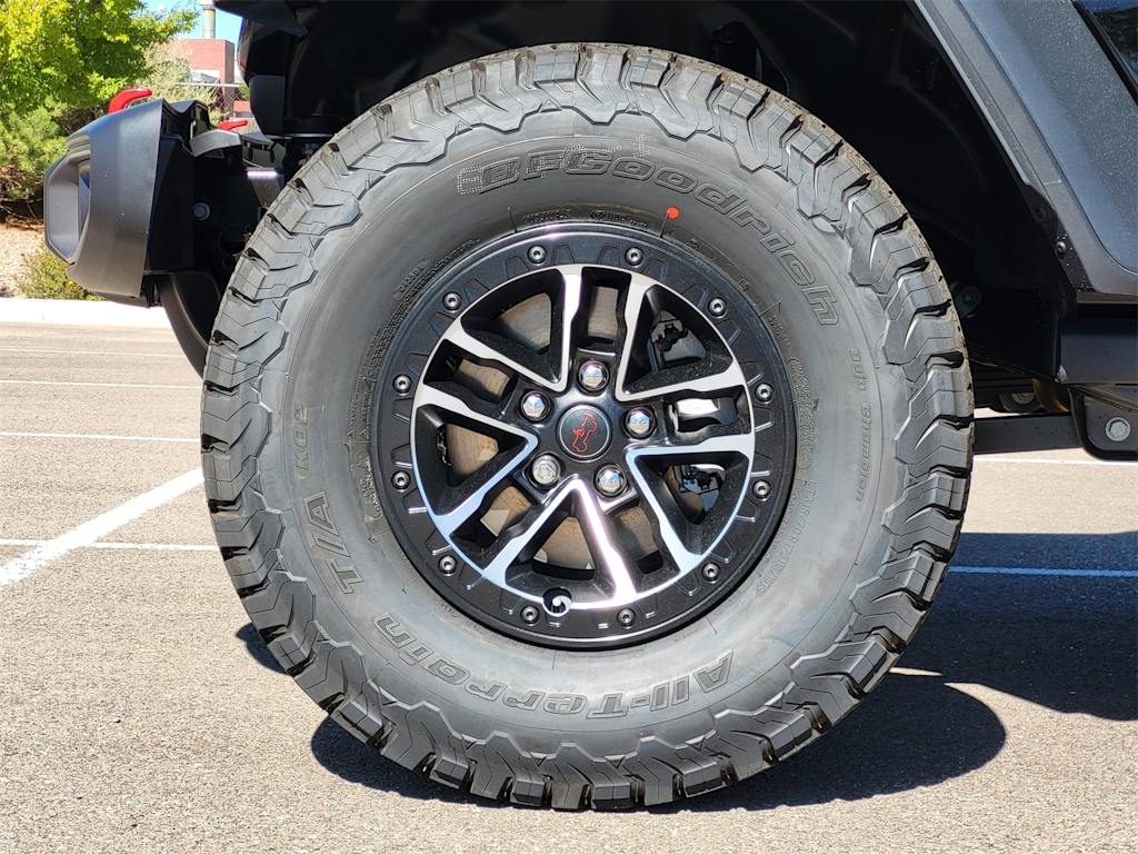 Thumbnail: 2025 Jeep Wrangler - 16