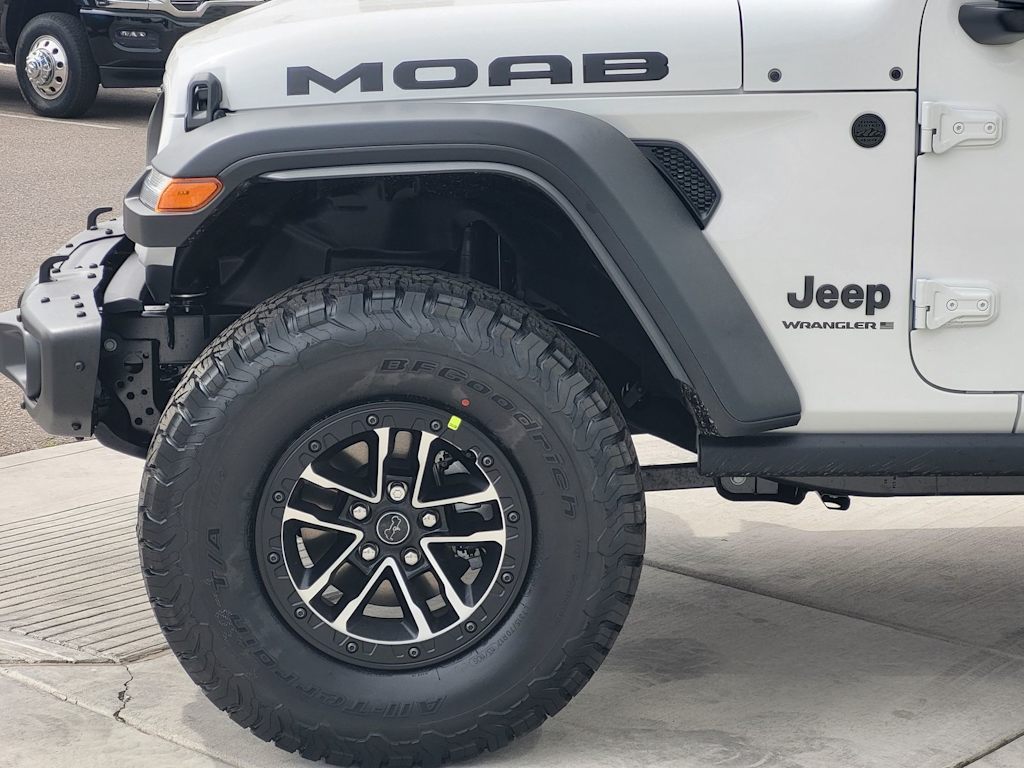 Thumbnail: 2026 Jeep Wrangler - 6