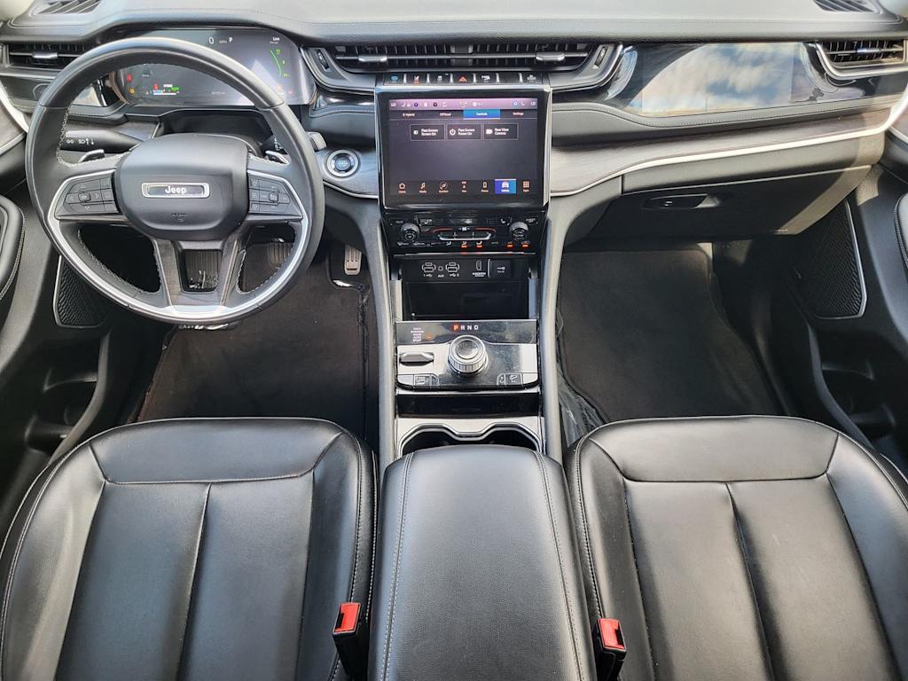 Thumbnail: 2023 Jeep Grand Cherokee - 8