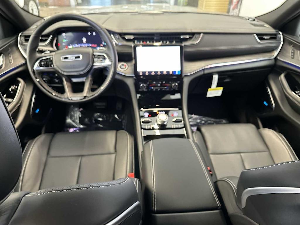 Thumbnail: 2024 Jeep Grand Cherokee - 2