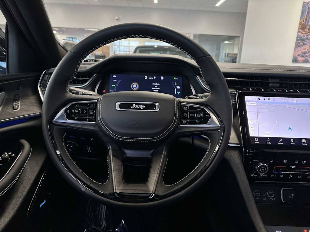 Thumbnail: 2024 Jeep Grand Cherokee - 9