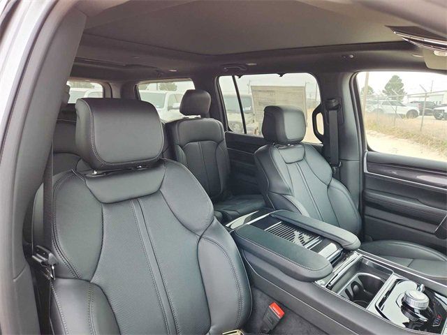 Thumbnail: 2024 Jeep Wagoneer - 19
