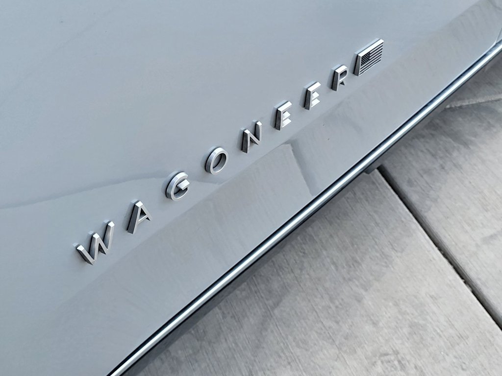 Thumbnail: 2023 Jeep Wagoneer - 5