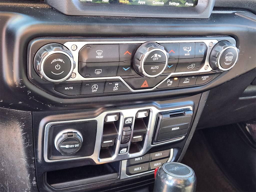 Thumbnail: 2020 Jeep Gladiator - 26