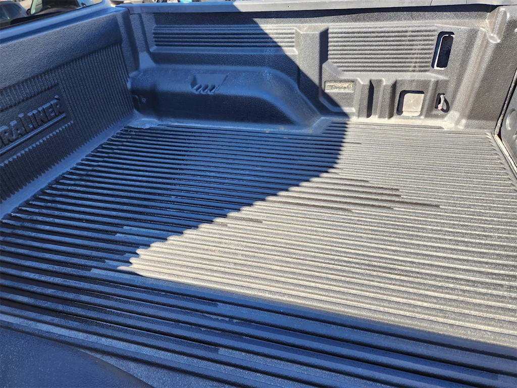 Thumbnail: 2020 Jeep Gladiator - 17