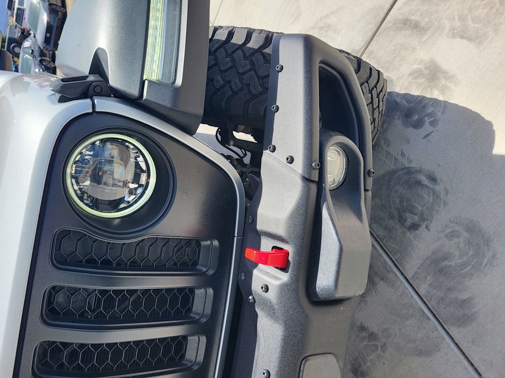 Thumbnail: 2023 Jeep Gladiator - 18