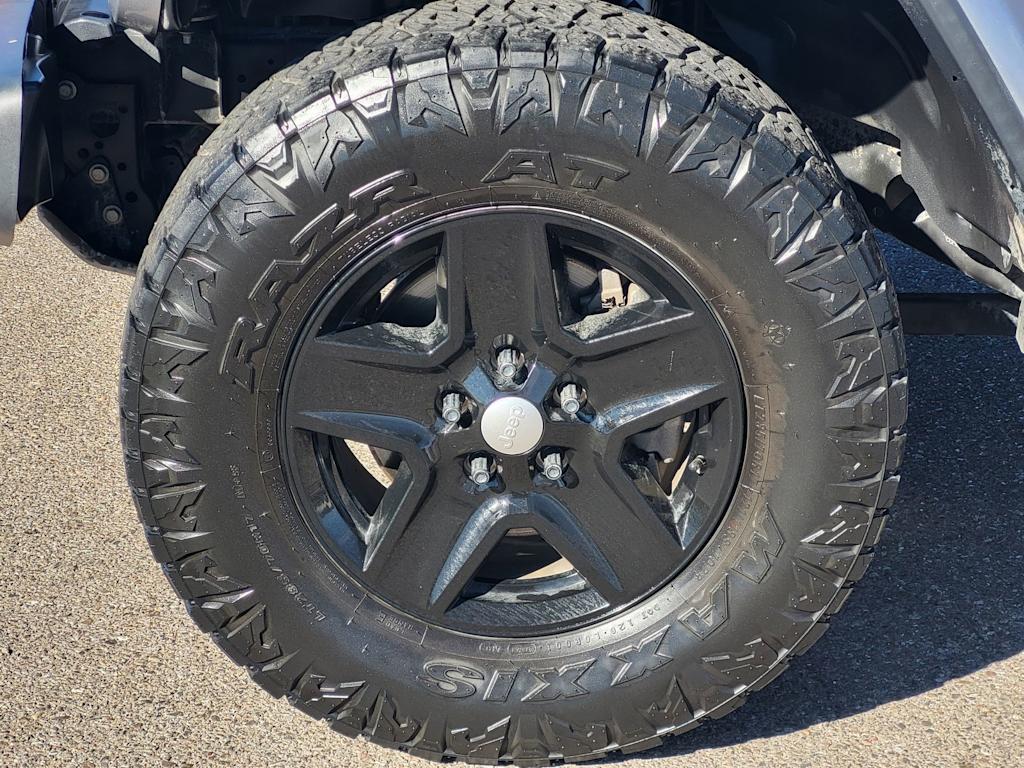 Thumbnail: 2020 Jeep Gladiator - 7