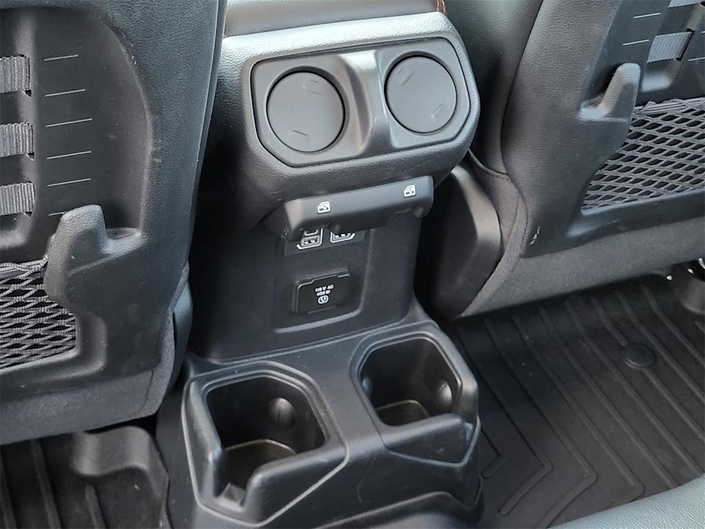 Thumbnail: 2022 Jeep Gladiator - 29