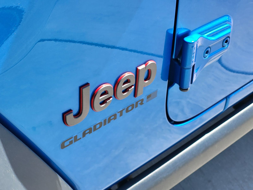 Thumbnail: 2023 Jeep Gladiator - 5