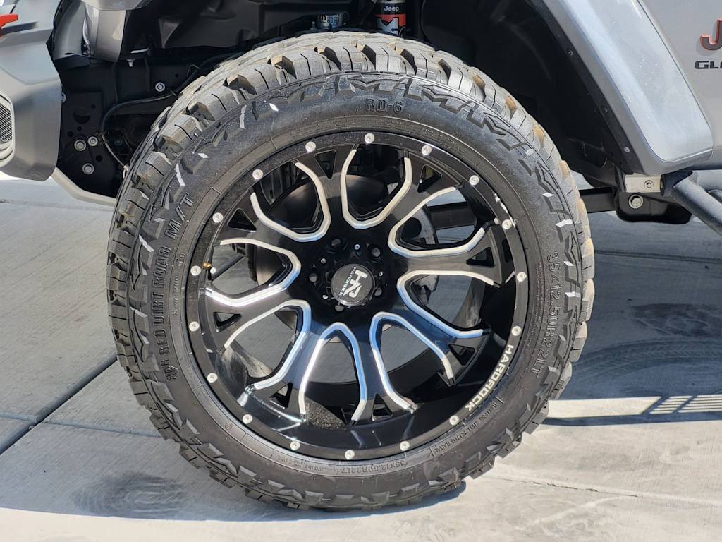 Thumbnail: 2020 Jeep Gladiator - 18