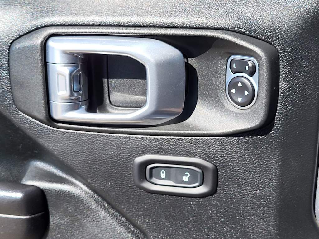 Thumbnail: 2020 Jeep Gladiator - 20