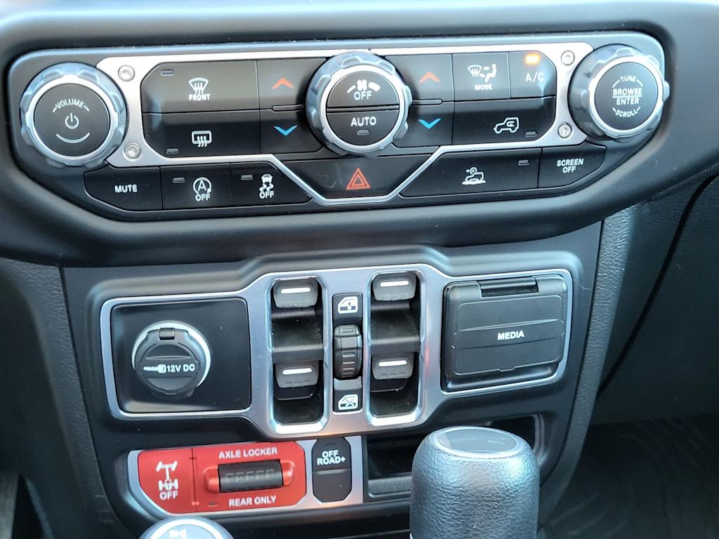 Thumbnail: 2020 Jeep Gladiator - 25