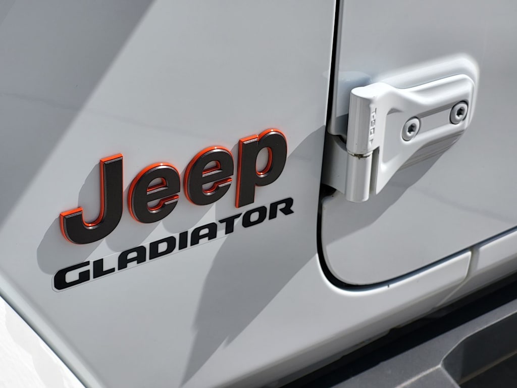 Thumbnail: 2021 Jeep Gladiator - 5