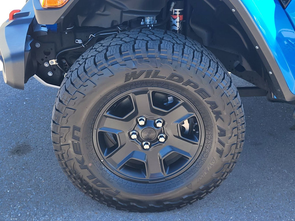 Thumbnail: 2022 Jeep Gladiator - 18