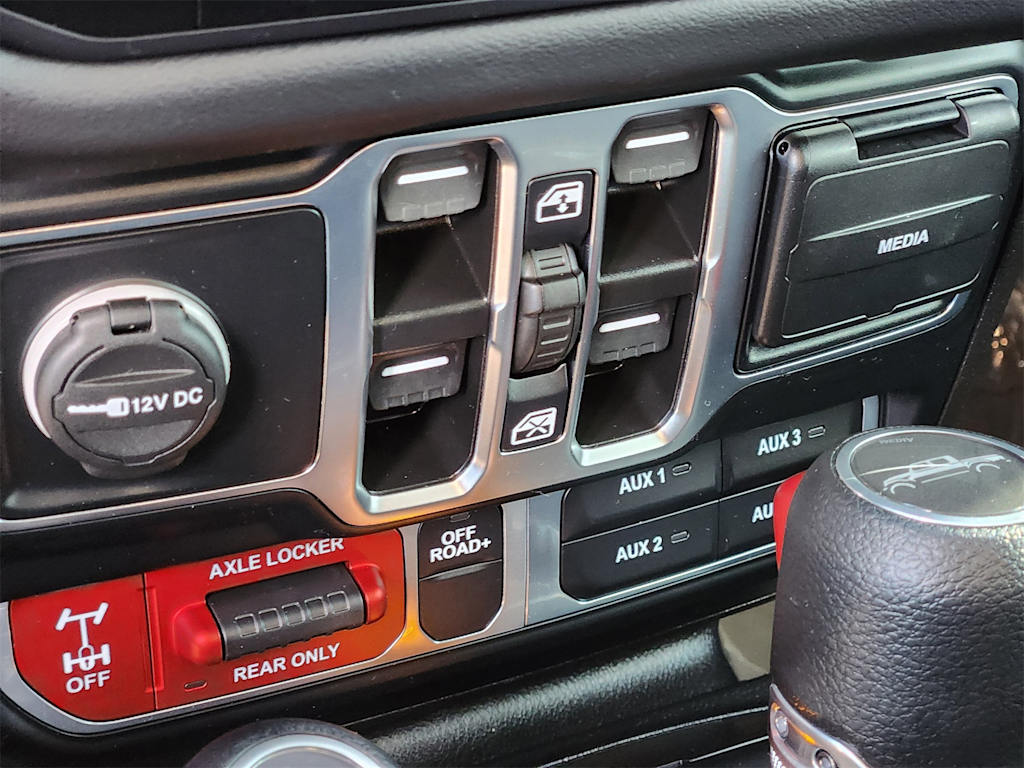 Thumbnail: 2024 Jeep Gladiator - 29