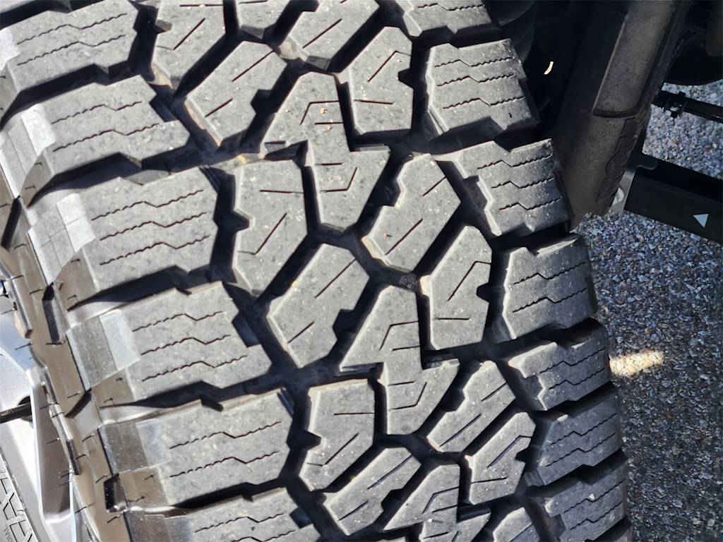 Thumbnail: 2024 Jeep Gladiator - 23