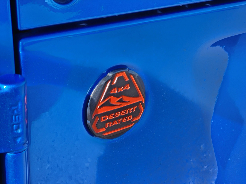 Thumbnail: 2024 Jeep Gladiator - 21