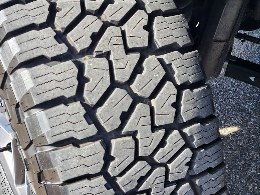 Thumbnail: 2024 Jeep Gladiator - 23