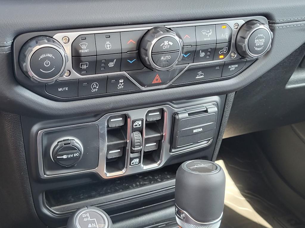 Thumbnail: 2026 Jeep Gladiator - 20