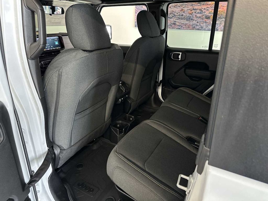 Thumbnail: 2025 Jeep Gladiator - 12