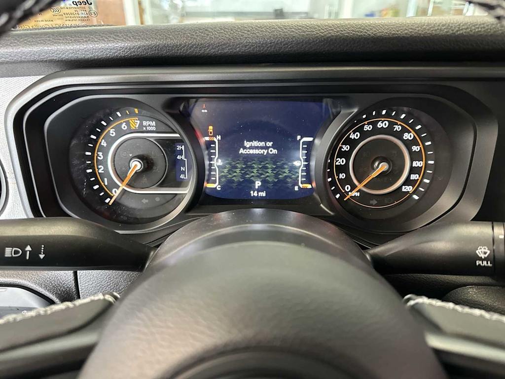 Thumbnail: 2025 Jeep Gladiator - 15