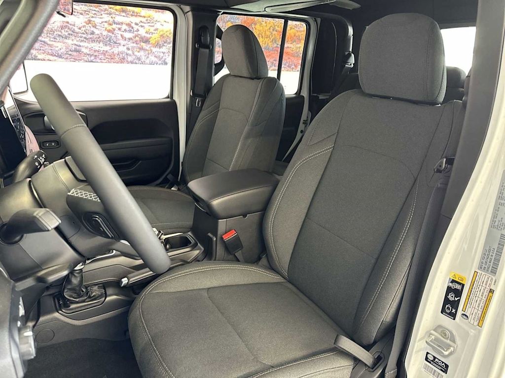 Thumbnail: 2025 Jeep Gladiator - 11