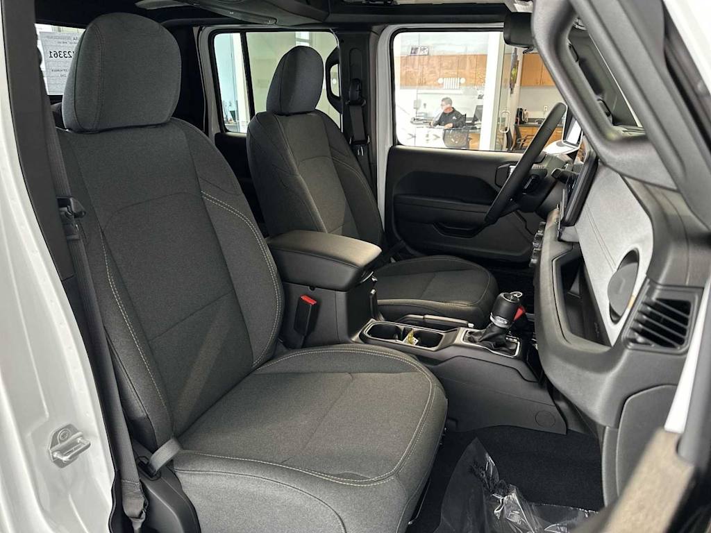 Thumbnail: 2025 Jeep Gladiator - 30