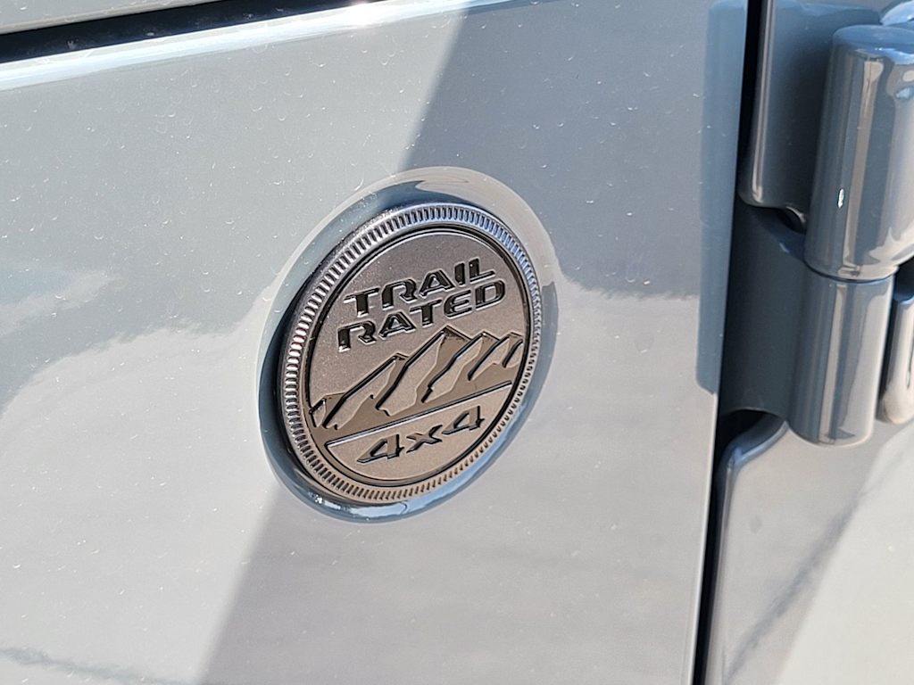 Thumbnail: 2026 Jeep Gladiator - 14