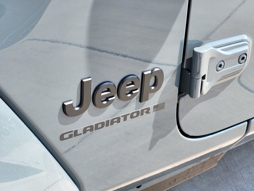 Thumbnail: 2026 Jeep Gladiator - 5