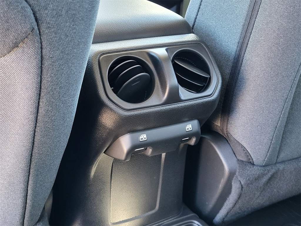 Thumbnail: 2025 Jeep Gladiator - 21