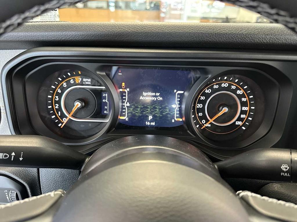 Thumbnail: 2025 Jeep Gladiator - 15