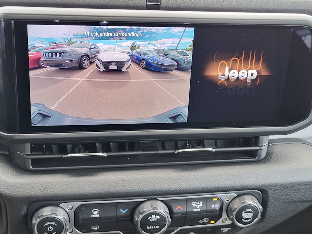 Thumbnail: 2025 Jeep Gladiator - 27