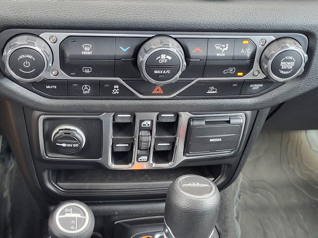 Thumbnail: 2025 Jeep Gladiator - 29