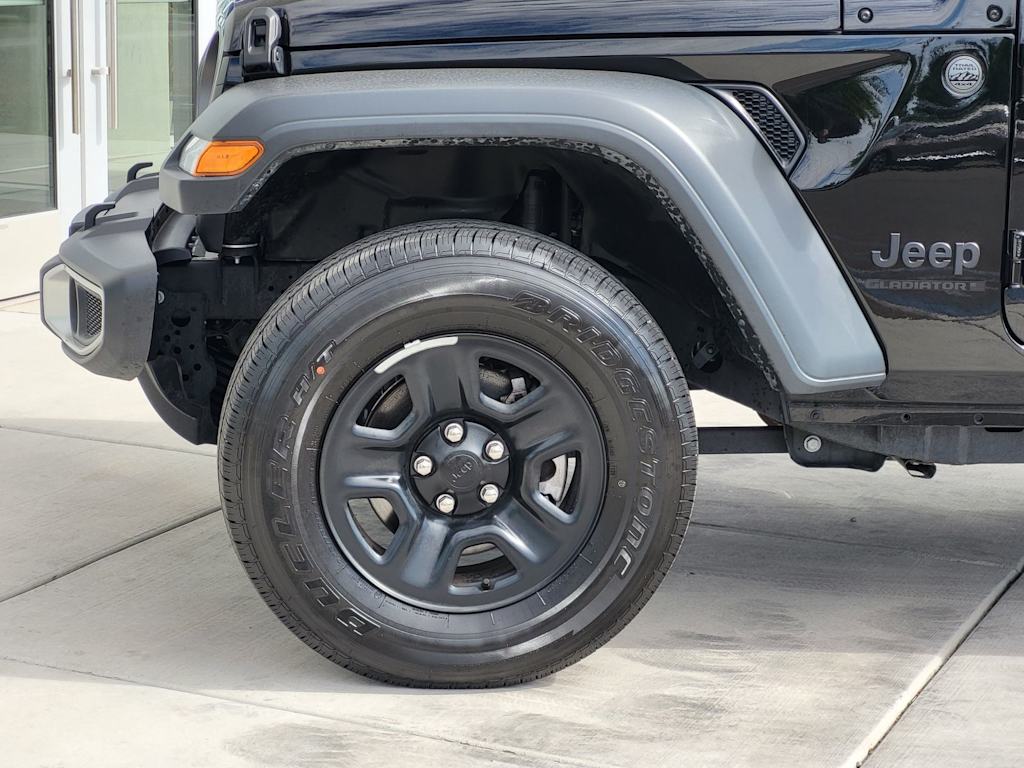 Thumbnail: 2025 Jeep Gladiator - 6