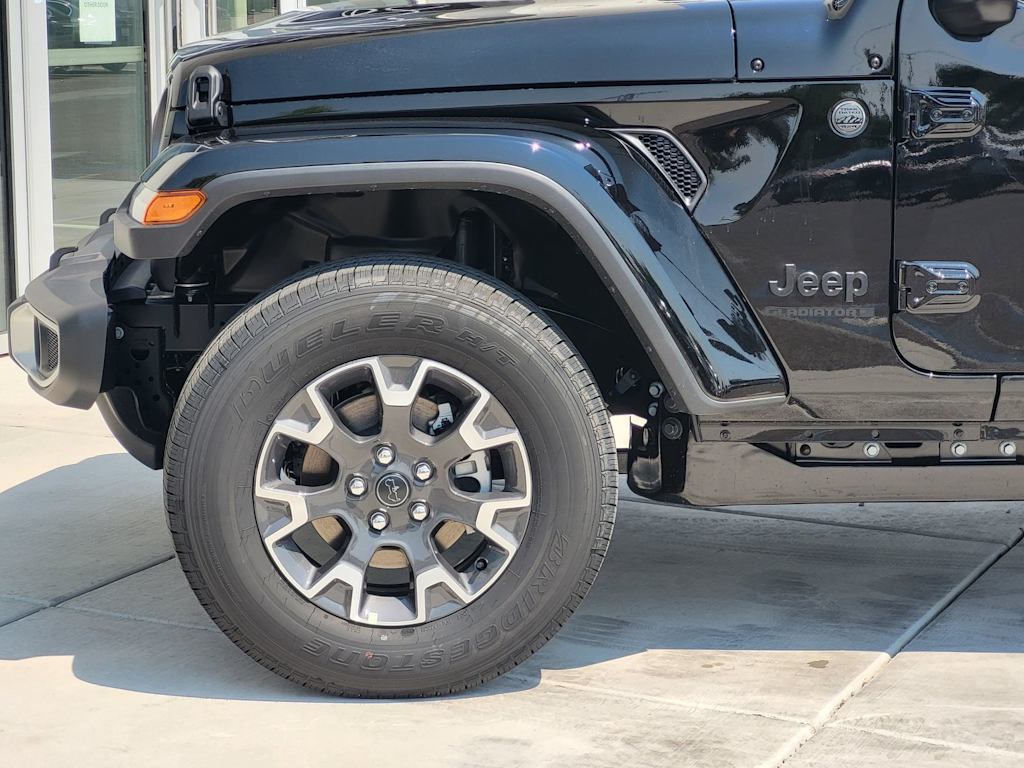 Thumbnail: 2026 Jeep Gladiator - 5