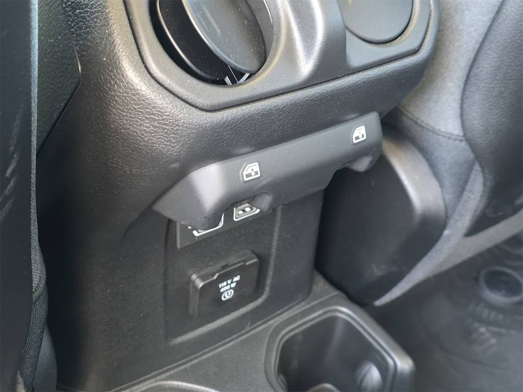 Thumbnail: 2025 Jeep Gladiator - 27