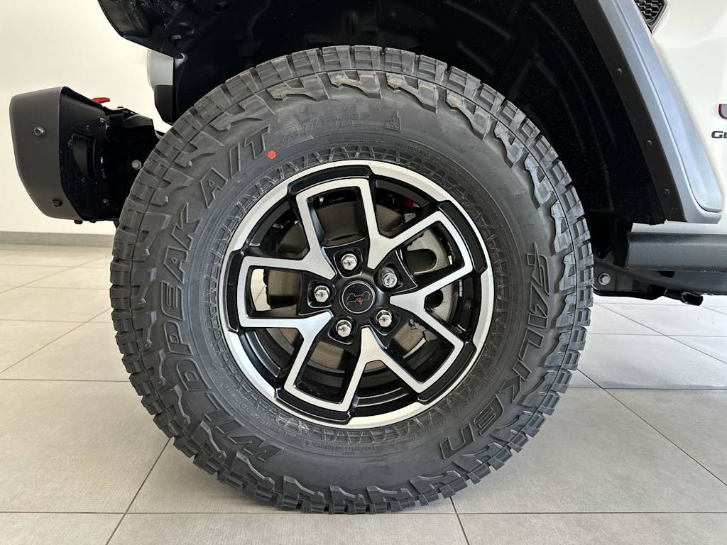 2025 Jeep Gladiator Rubicon 8