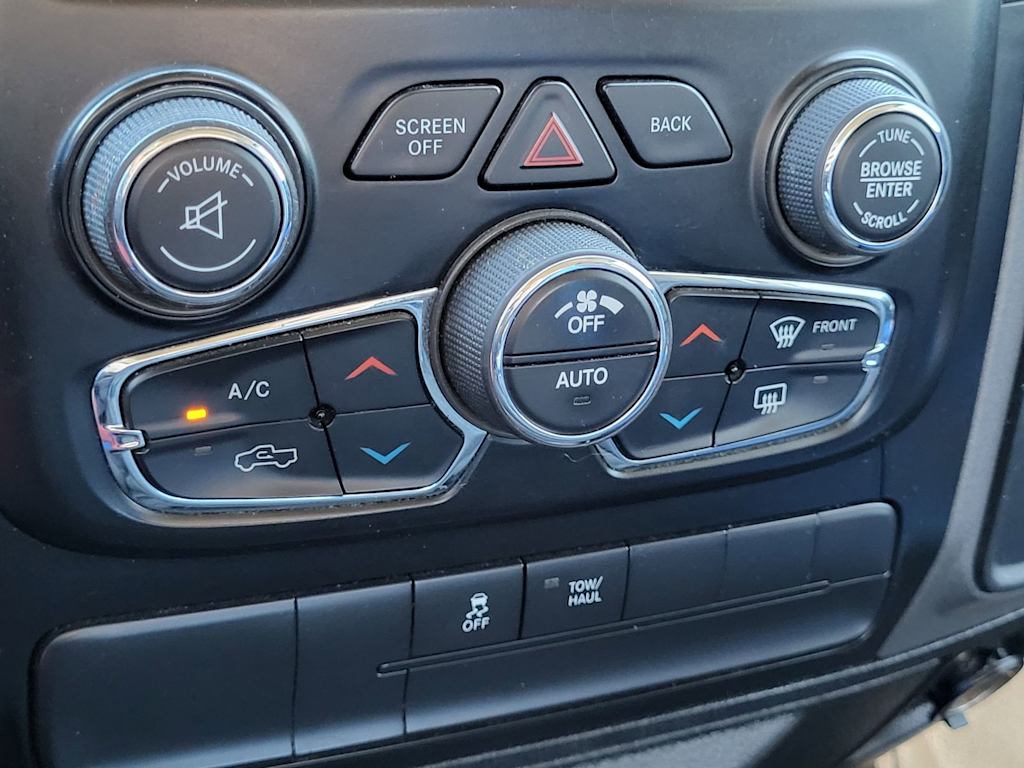 Thumbnail: 2019 RAM 1500 - 25