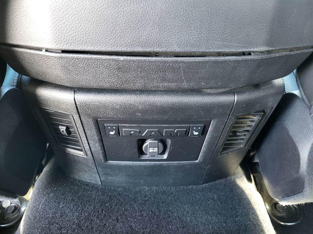 Thumbnail: 2016 RAM 1500 - 33