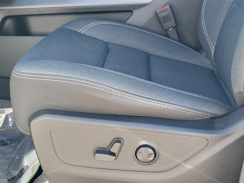 Thumbnail: 2022 RAM 1500 - 22